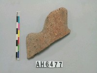 藏品(有肩石斧)的圖片